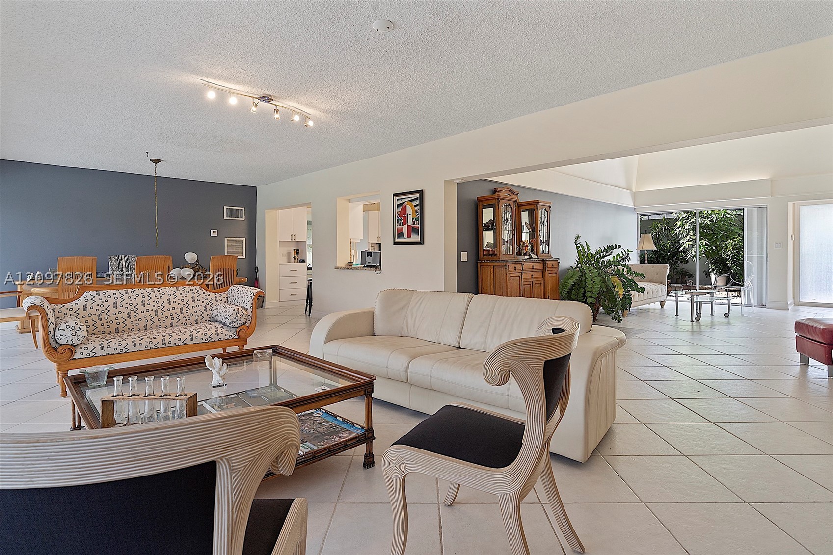 5010 Banyan Ln, Tamarac FL 33319