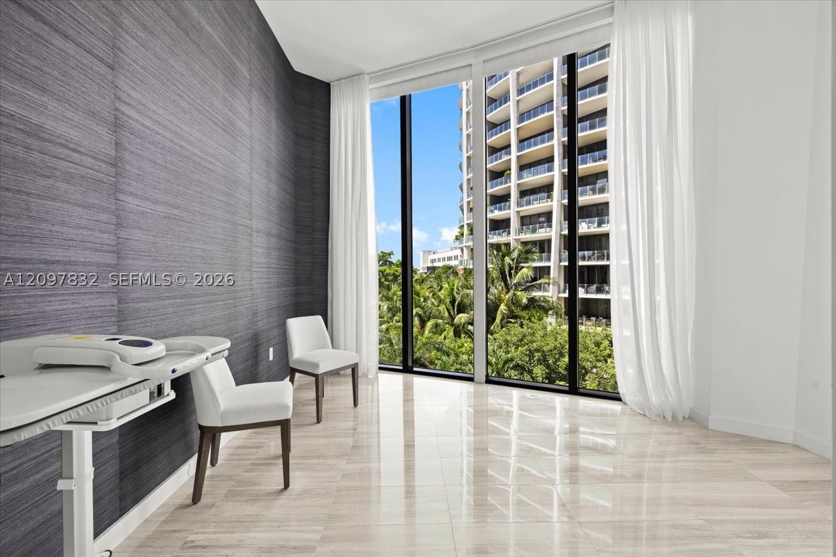 2821 S Bayshore Dr #6B, Miami FL 33133