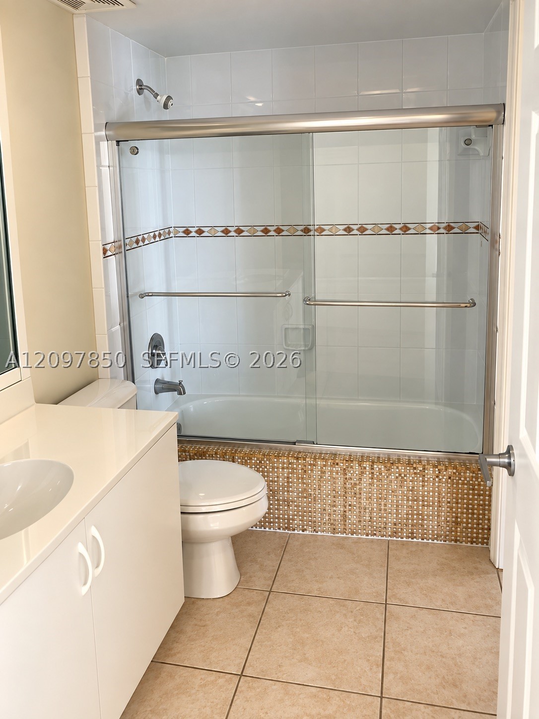 2475 NW 16th St Rd #513, Miami FL 33125