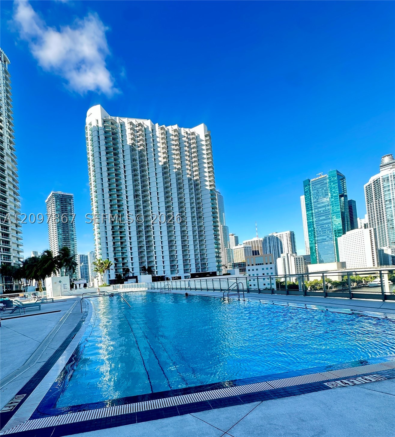 92 SW 3rd St #1908, Miami FL 33130