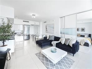 92 SW 3rd St #1908, Miami FL 33130
