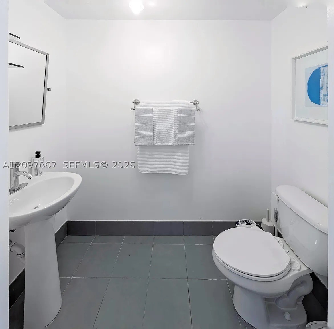92 SW 3rd St #1908, Miami FL 33130