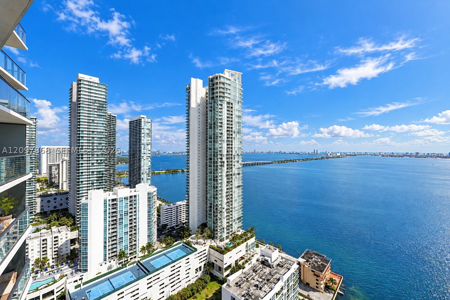 460 NE 28th St #3403, Miami FL 33137