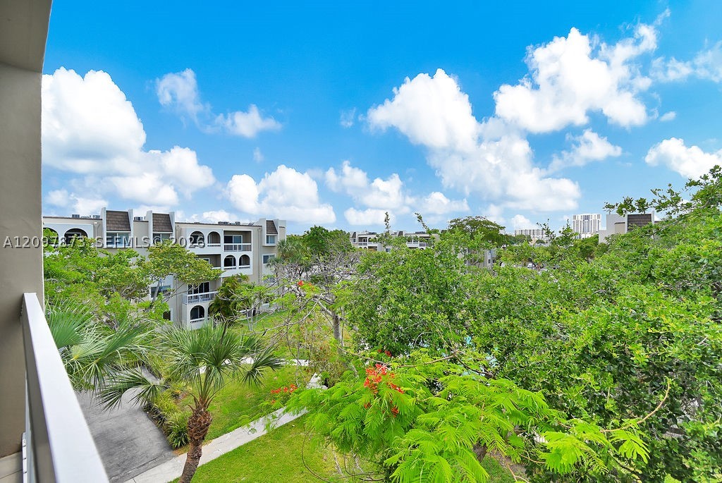 7740 Camino Real #G-407, Miami FL 33143