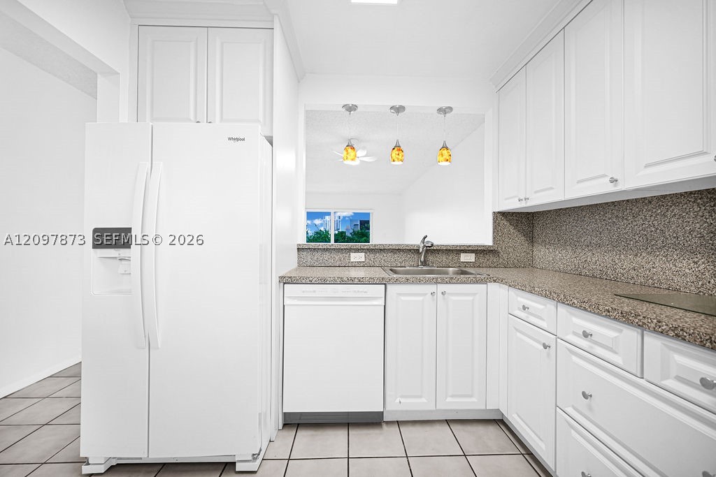 7740 Camino Real #G-407, Miami FL 33143