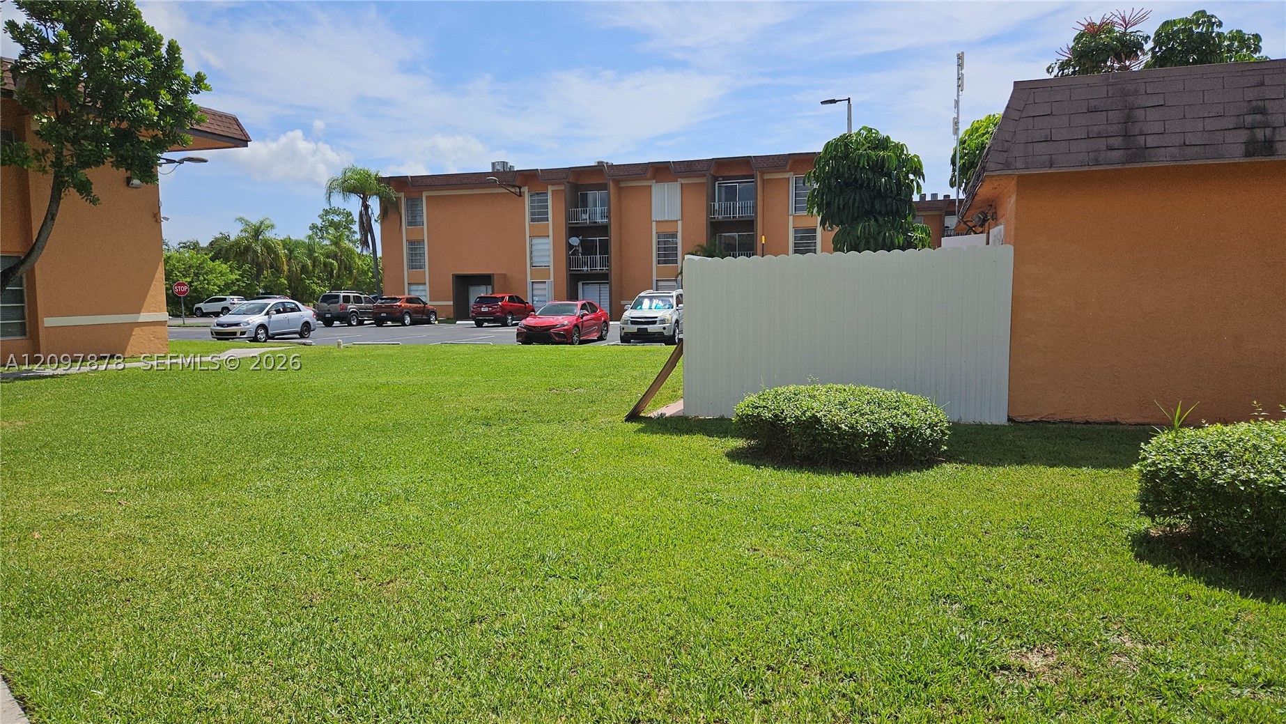 9477 SW 76th St #O2, Miami FL 33173
