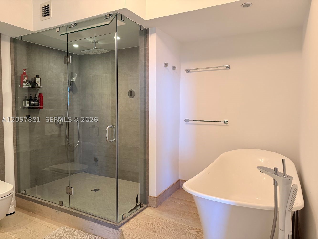 1 Century Ln #605, Miami Beach FL 33139
