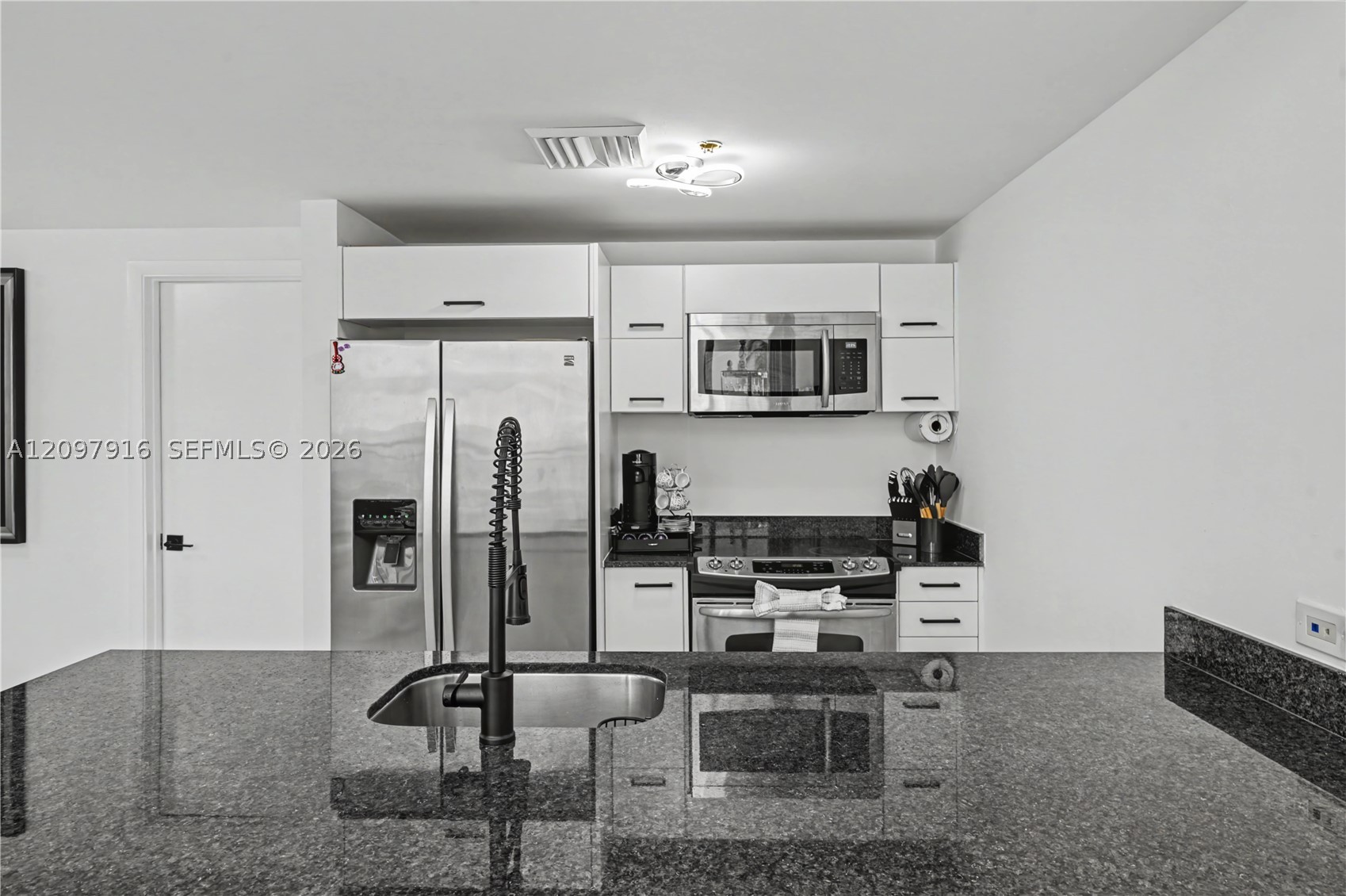 350 S Miami Ave #301, Miami FL 33130