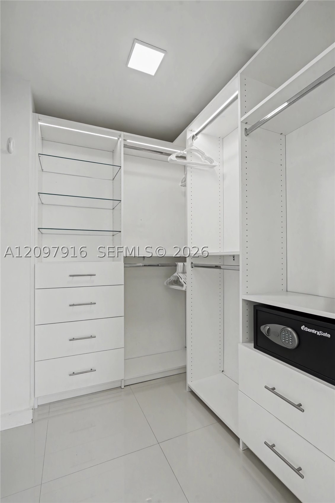 350 S Miami Ave #301, Miami FL 33130