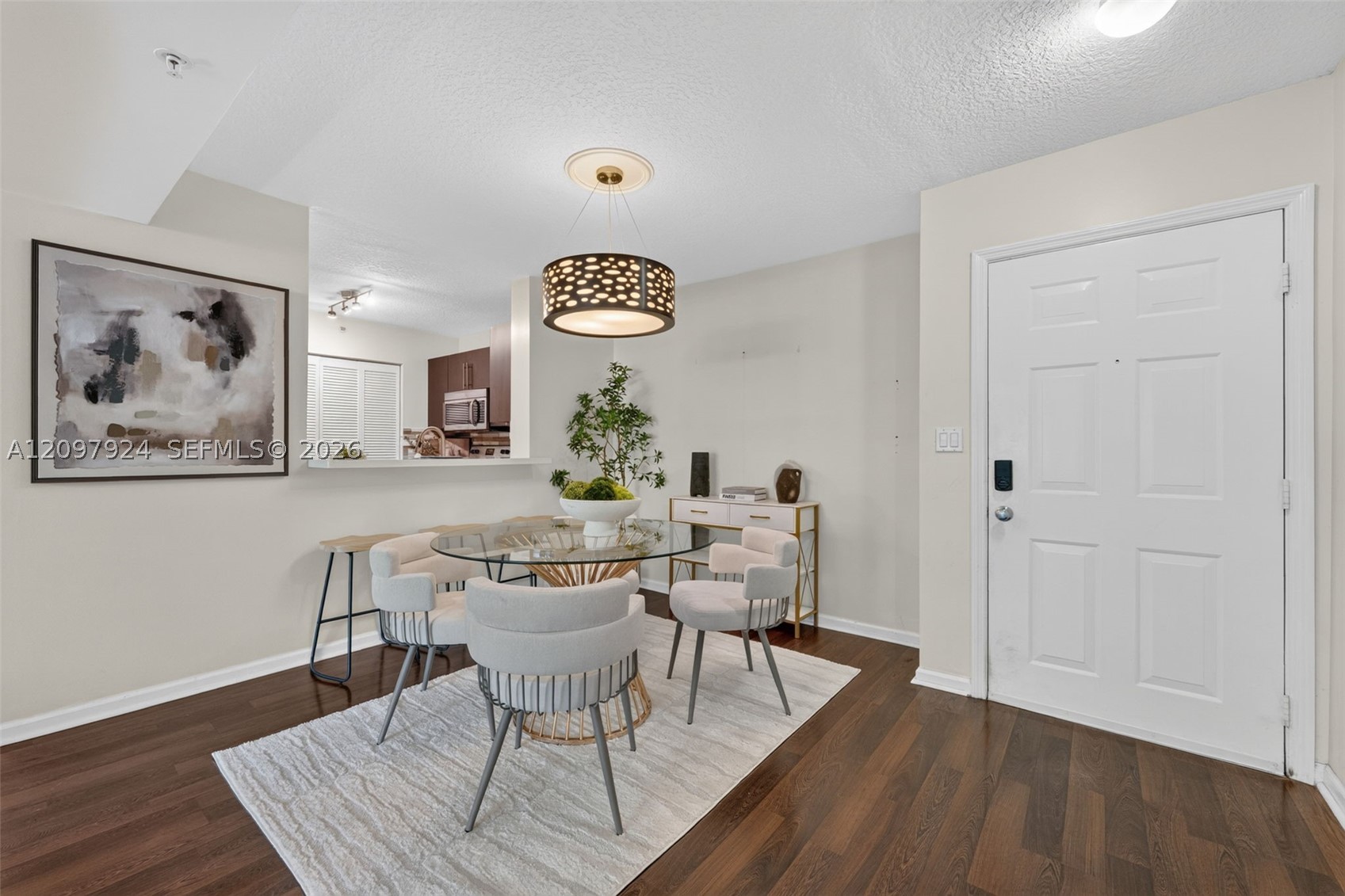 649 E Sheridan St #203, Dania Beach FL 33004