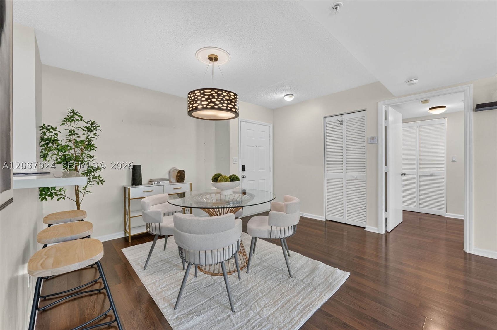 649 E Sheridan St #203, Dania Beach FL 33004