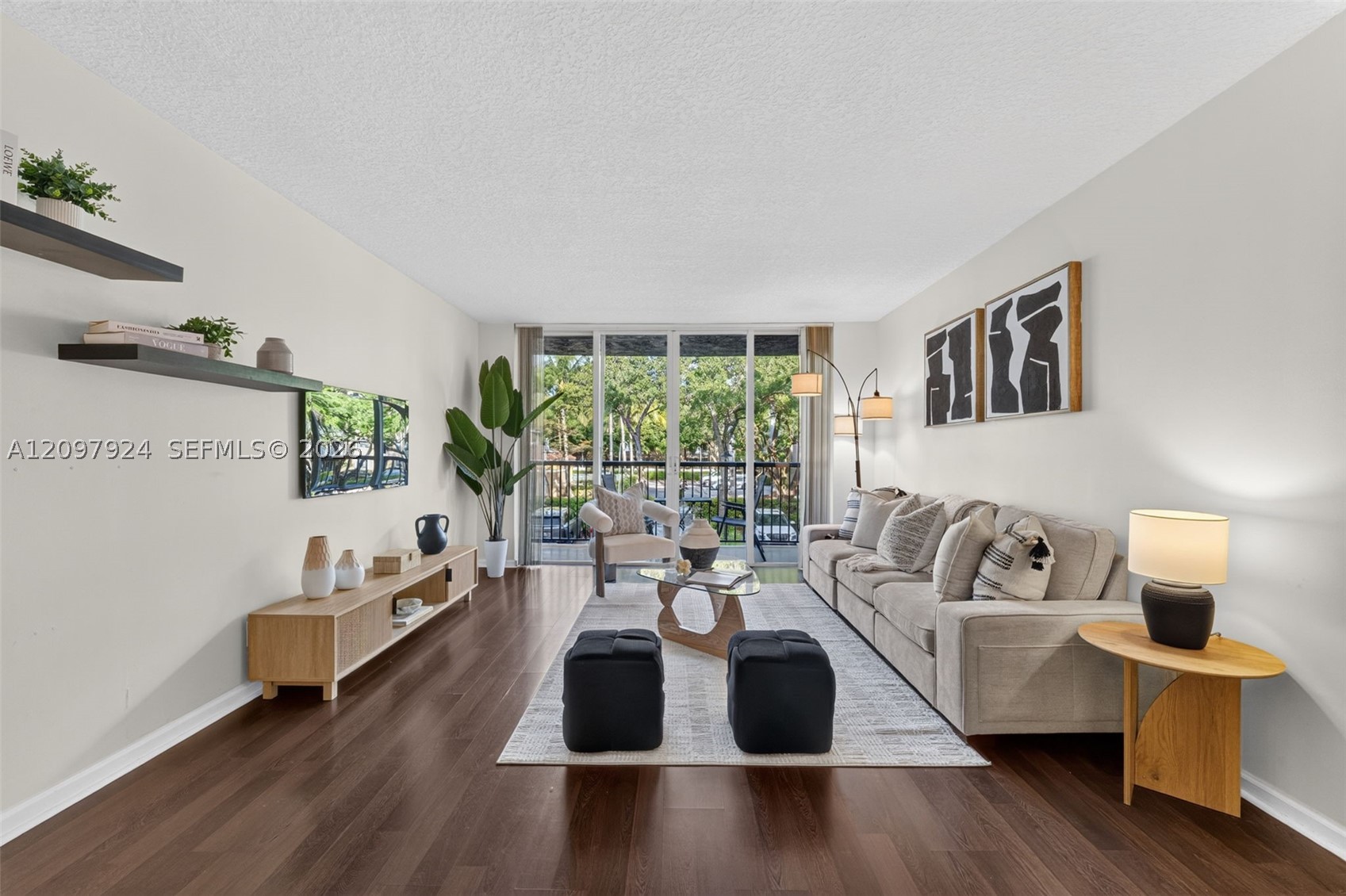 649 E Sheridan St #203, Dania Beach FL 33004