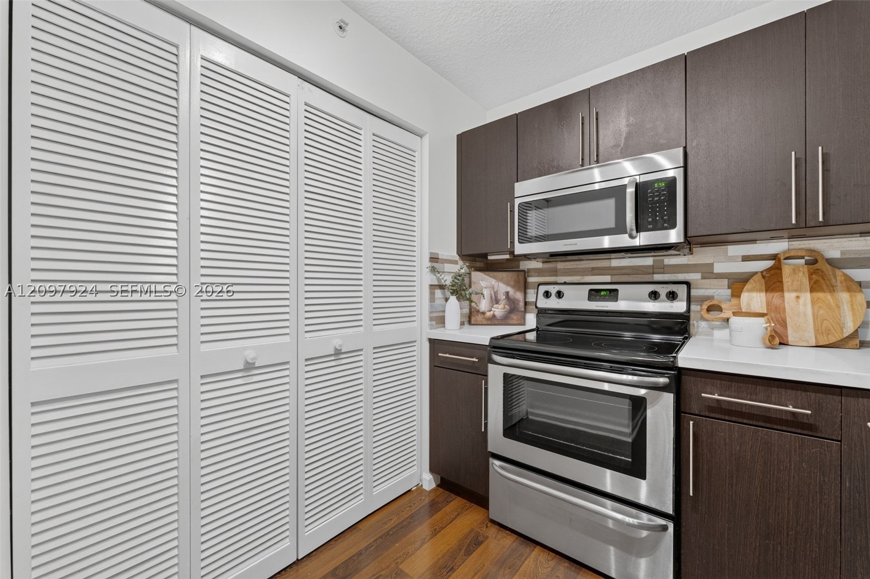 649 E Sheridan St #203, Dania Beach FL 33004