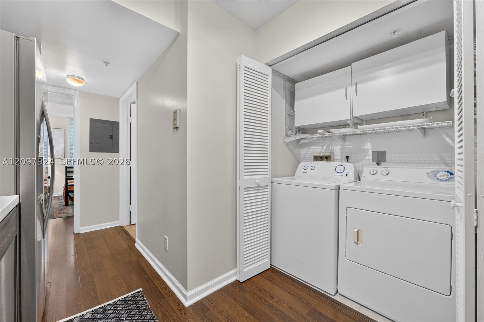 649 E Sheridan St #203, Dania Beach FL 33004