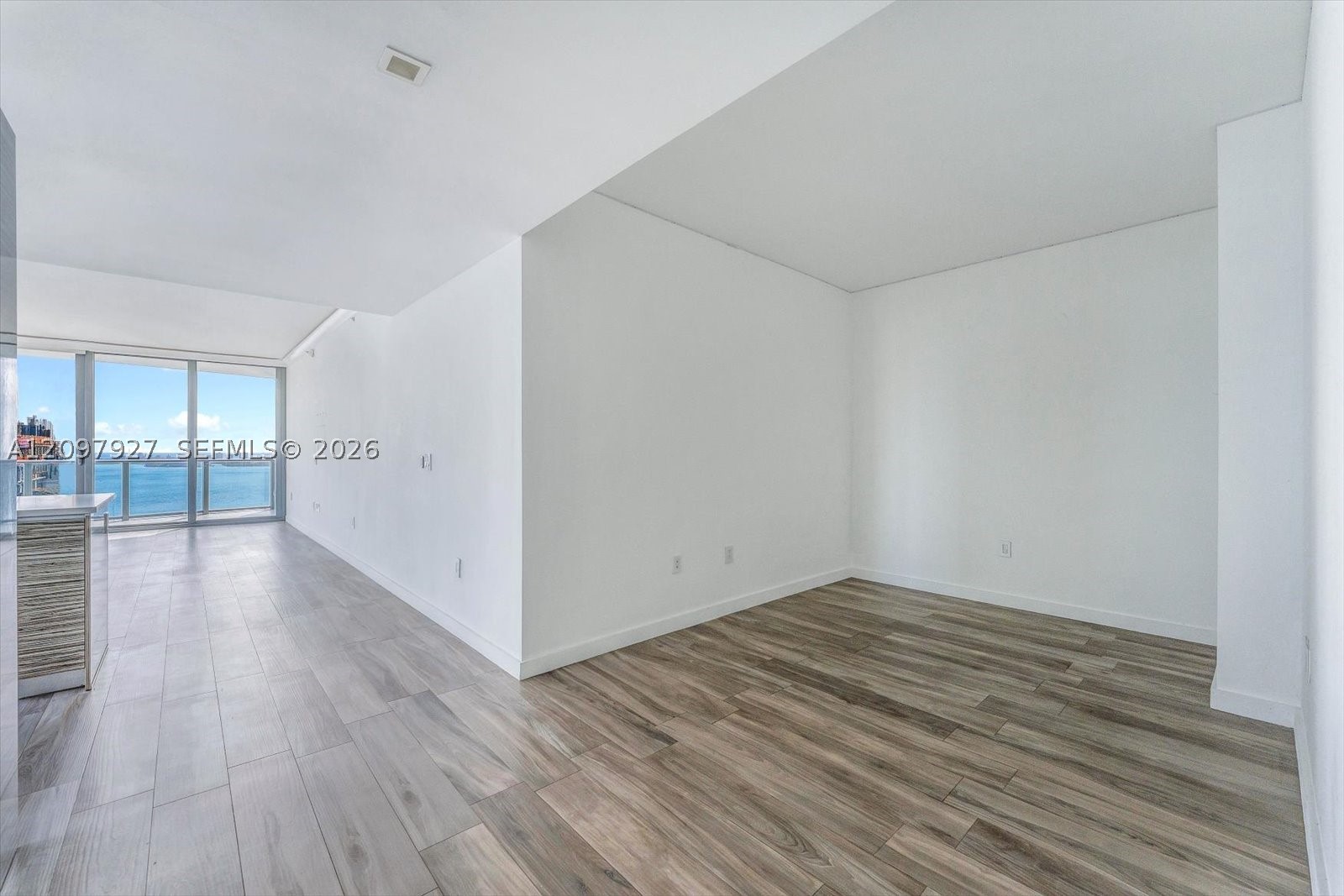 460 NE 28th St #3301, Miami FL 33137