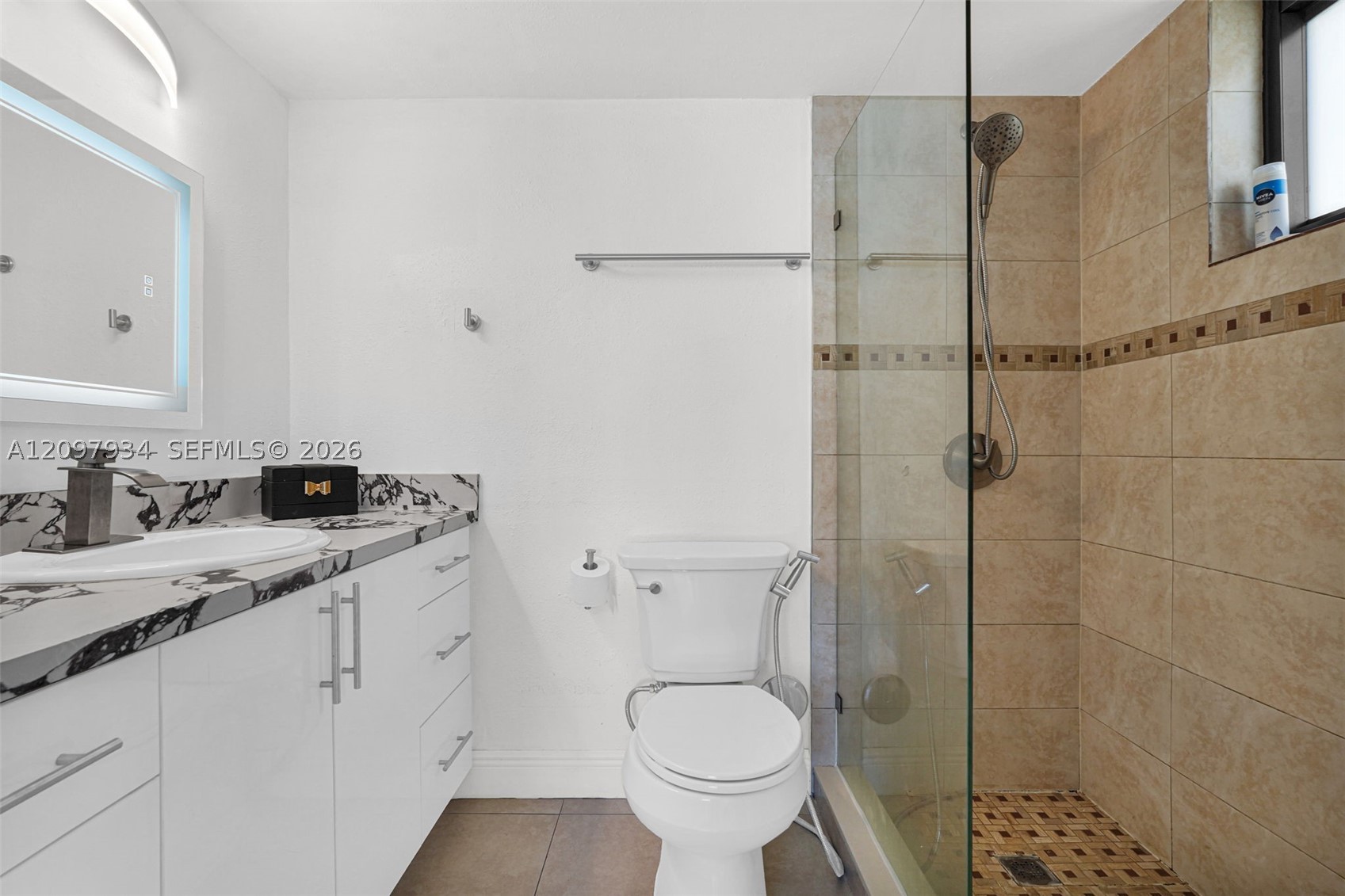 2730 W 60th Pl #104, Hialeah FL 33016