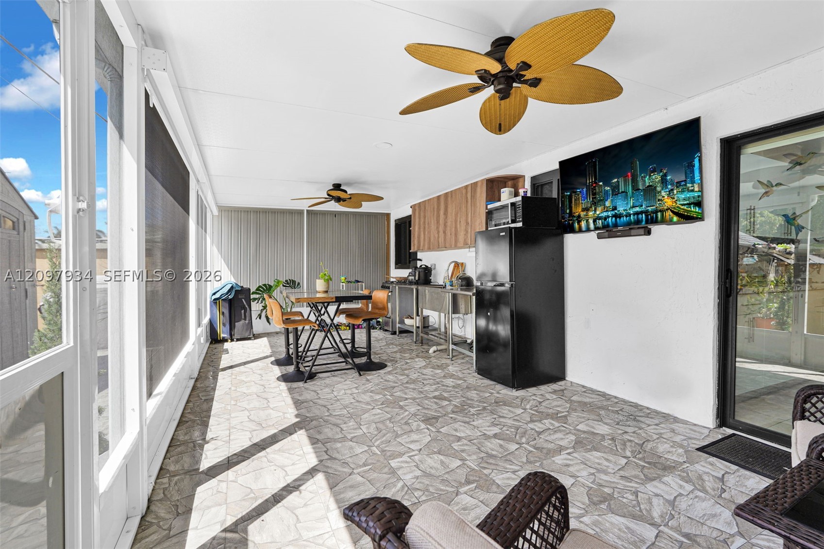 2730 W 60th Pl #104, Hialeah FL 33016
