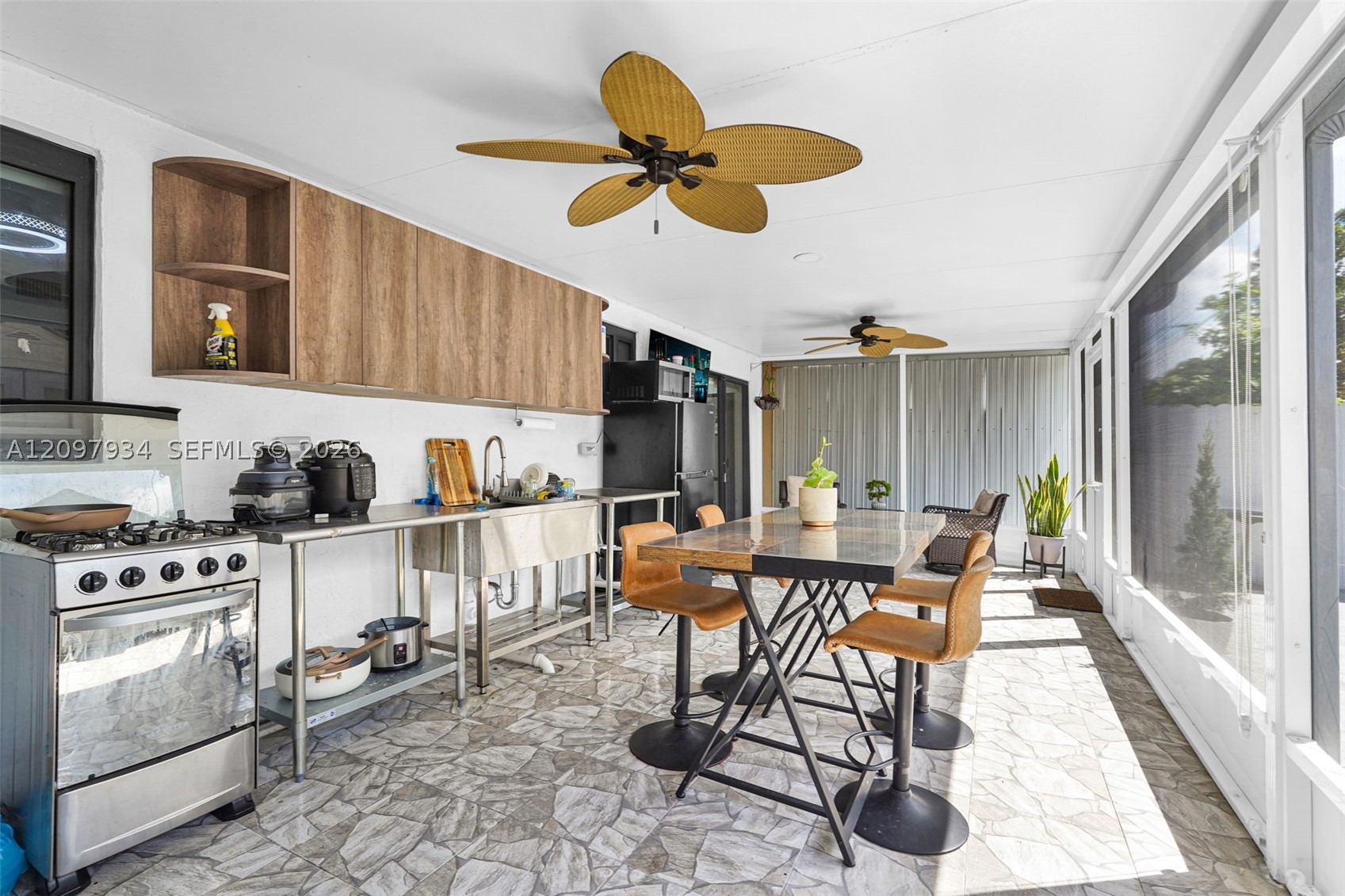 2730 W 60th Pl #104, Hialeah FL 33016