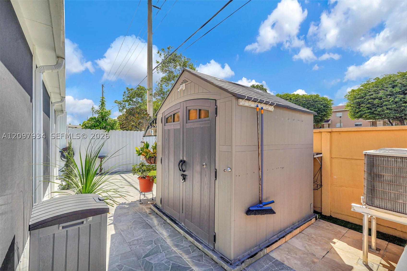 2730 W 60th Pl #104, Hialeah FL 33016