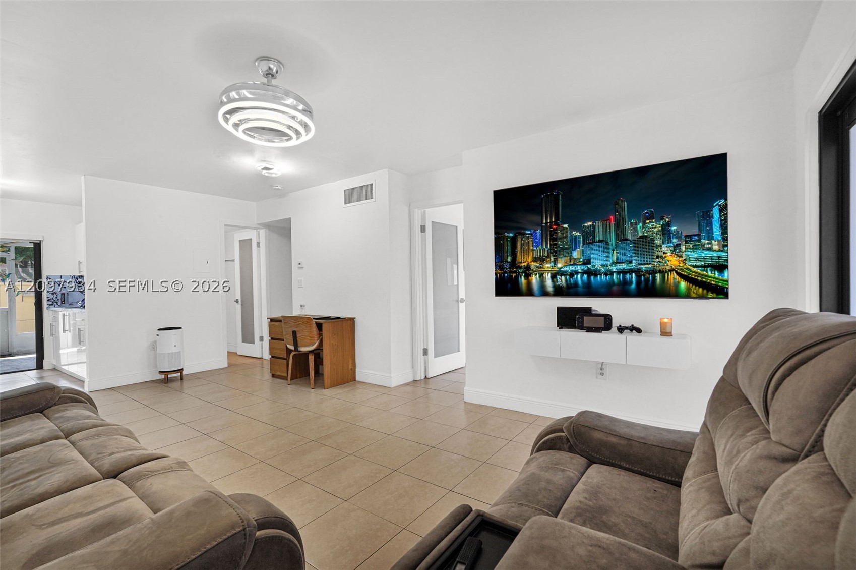 2730 W 60th Pl #104, Hialeah FL 33016