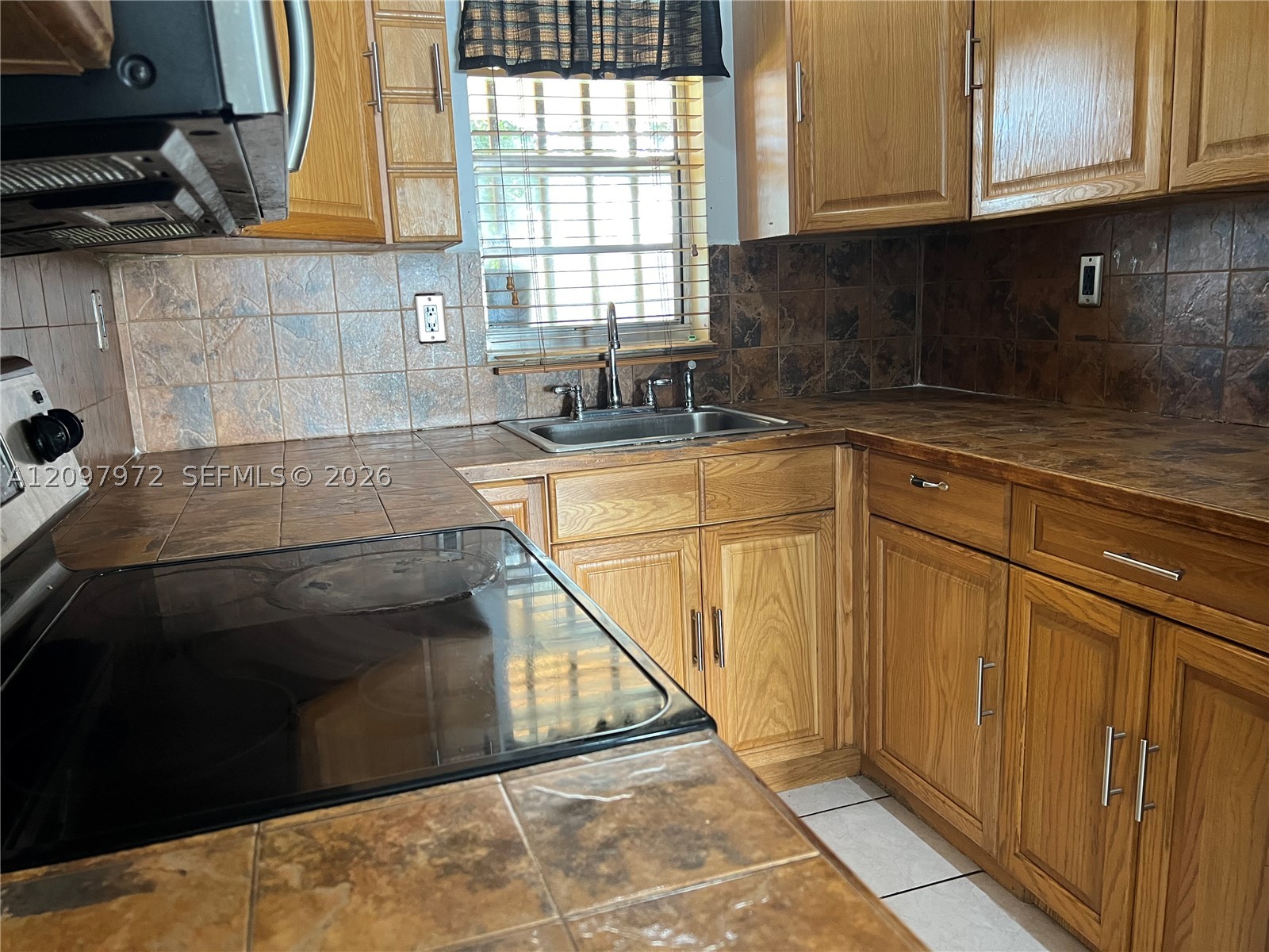 4050 NW 135th St #18-2, Opa Locka FL 33054