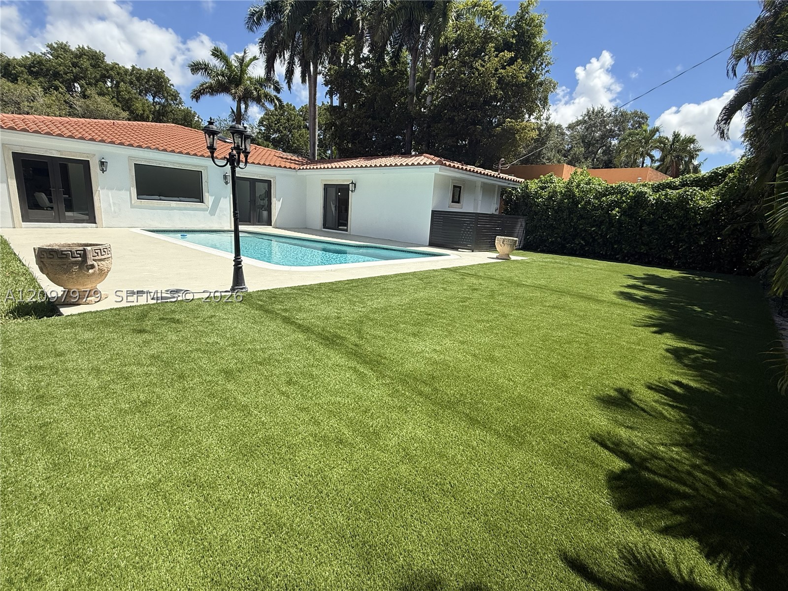 1320 Alhambra Cir, Coral Gables FL 33134