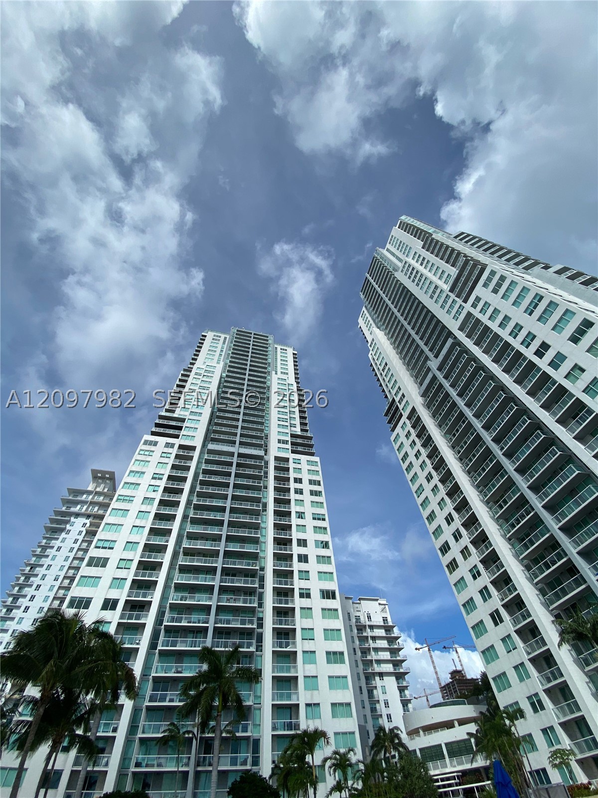 253 NE 2nd St #3007, Miami FL 33132