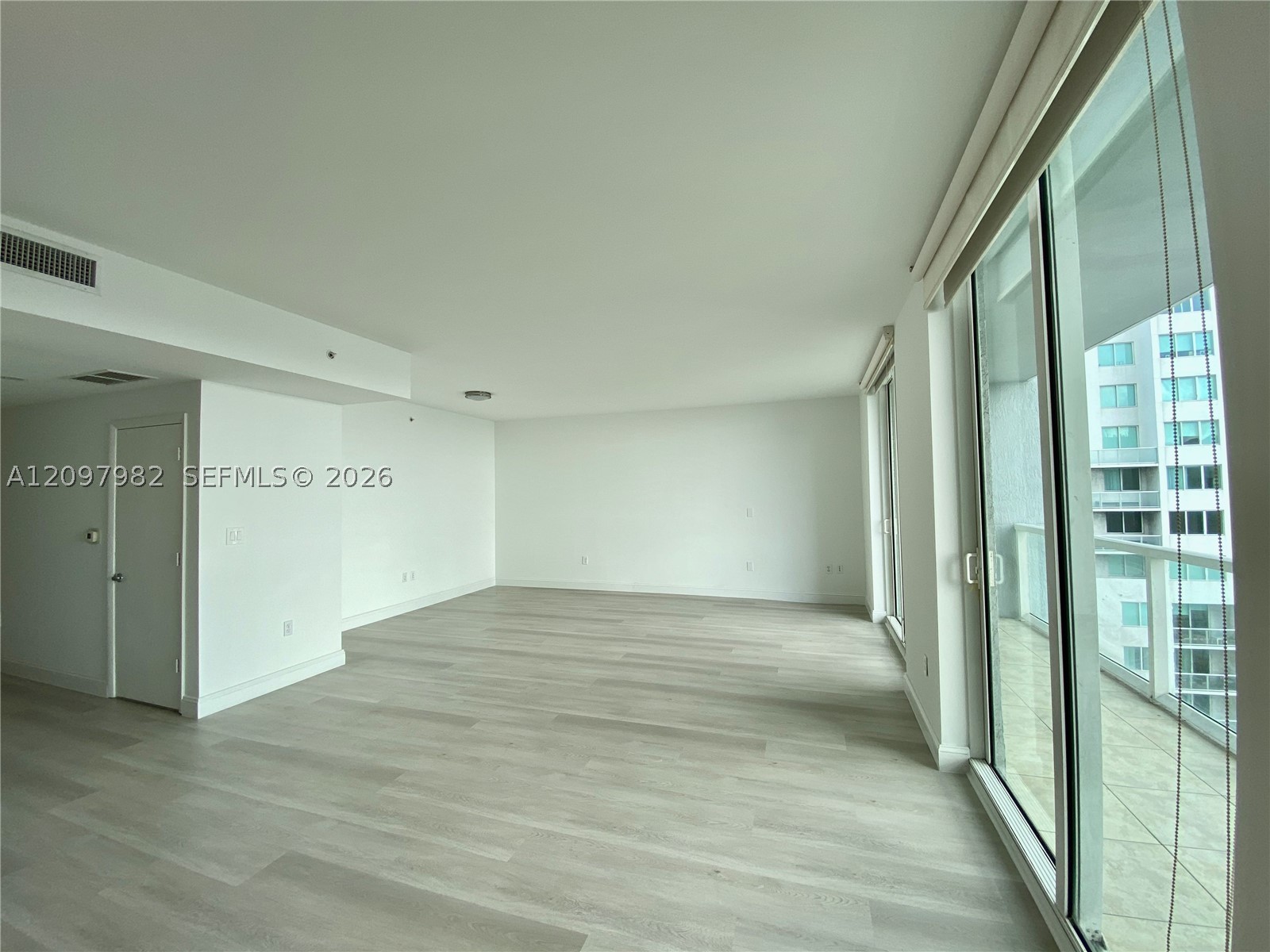 253 NE 2nd St #3007, Miami FL 33132