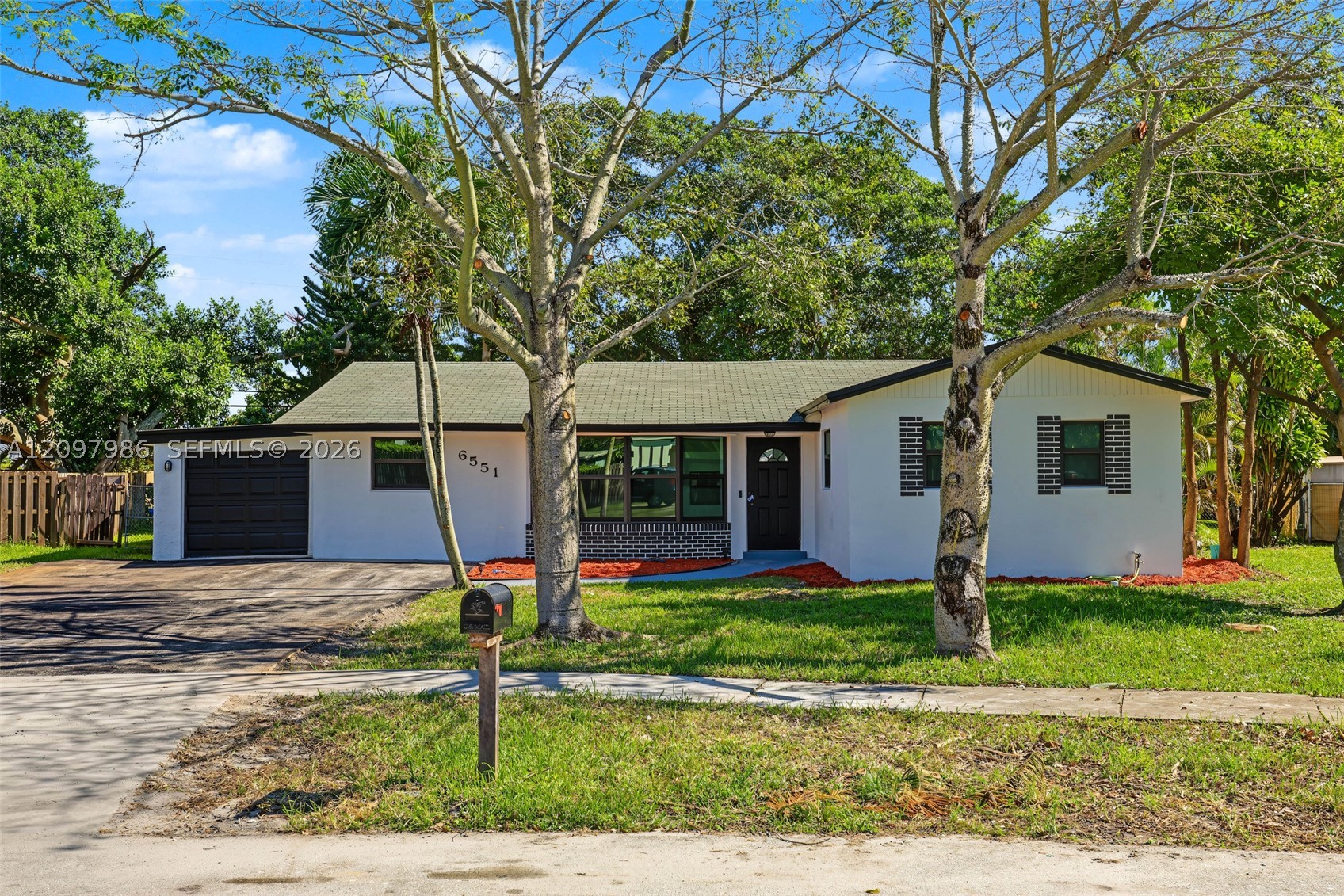 6551 NW 8th Ct, Margate FL 33063