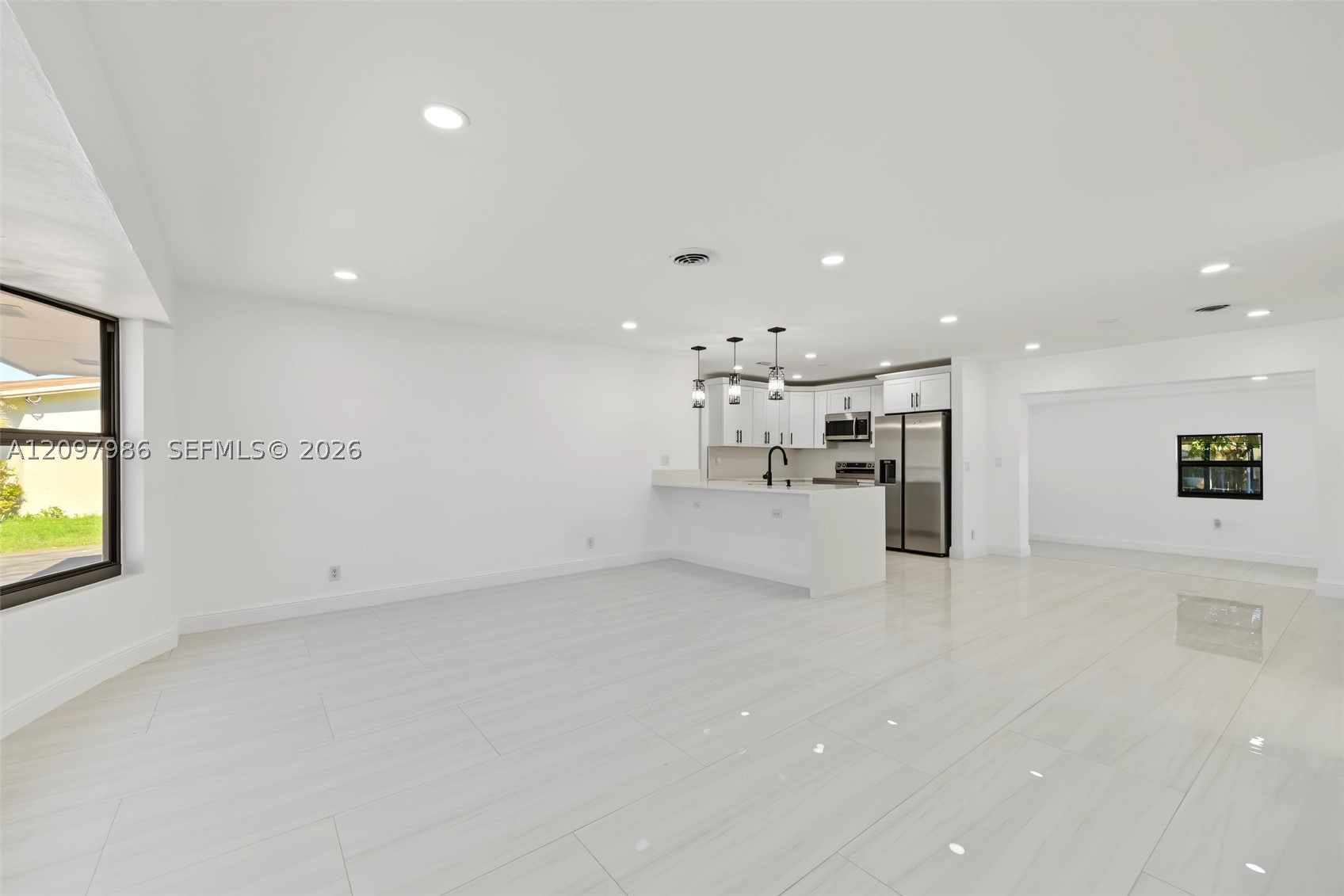 6551 NW 8th Ct, Margate FL 33063