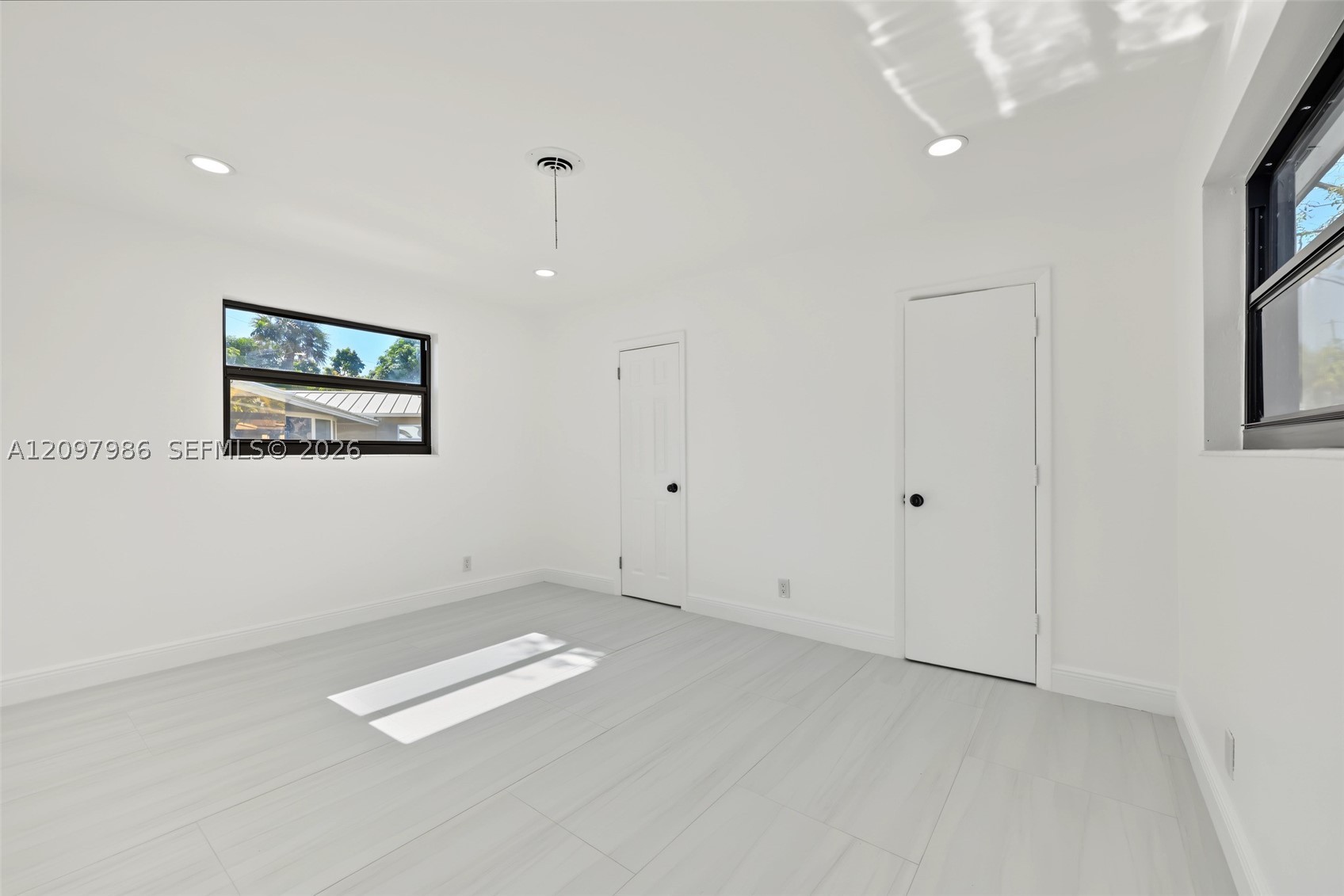 6551 NW 8th Ct, Margate FL 33063