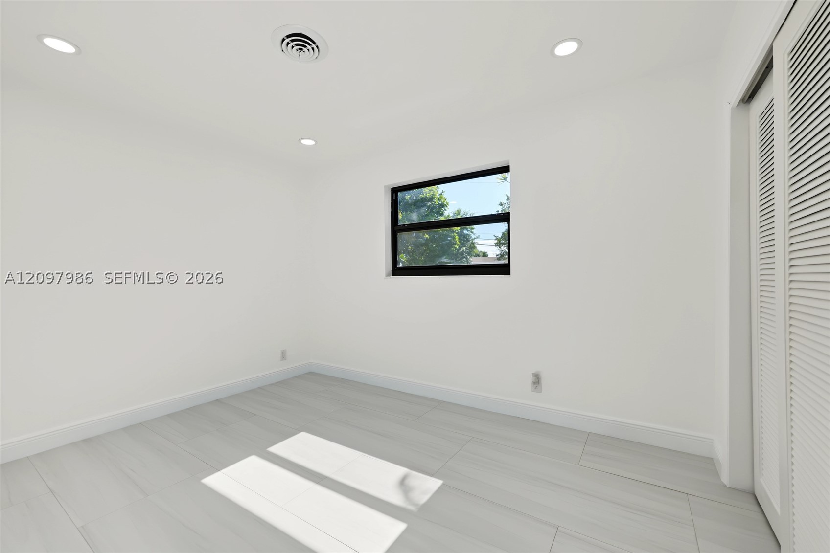 6551 NW 8th Ct, Margate FL 33063