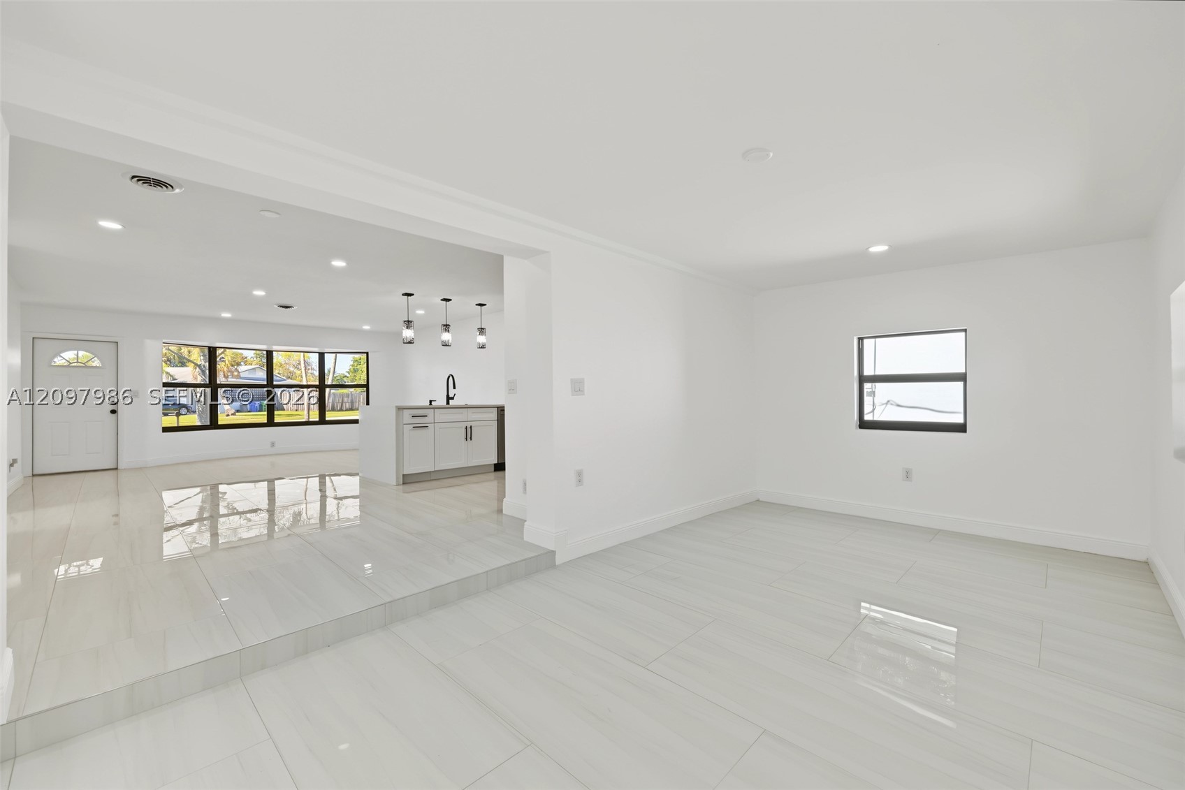 6551 NW 8th Ct, Margate FL 33063