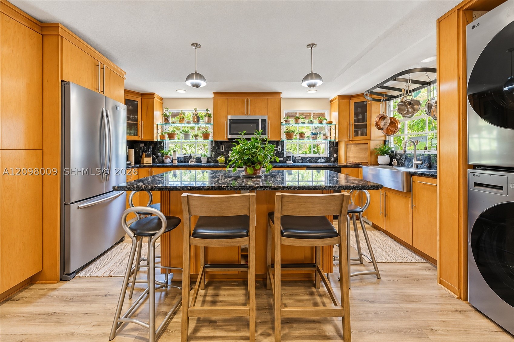 5850 SW 33rd St, Miami FL 33155