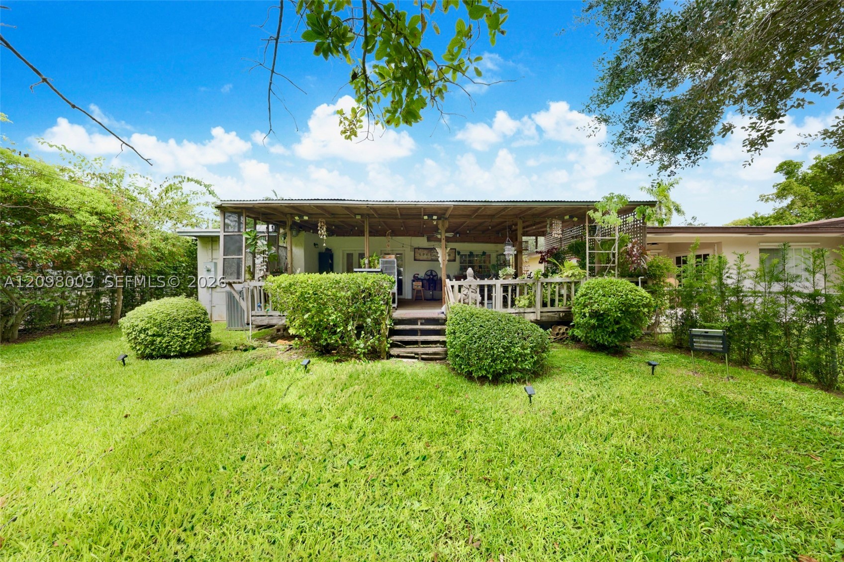 5850 SW 33rd St, Miami FL 33155