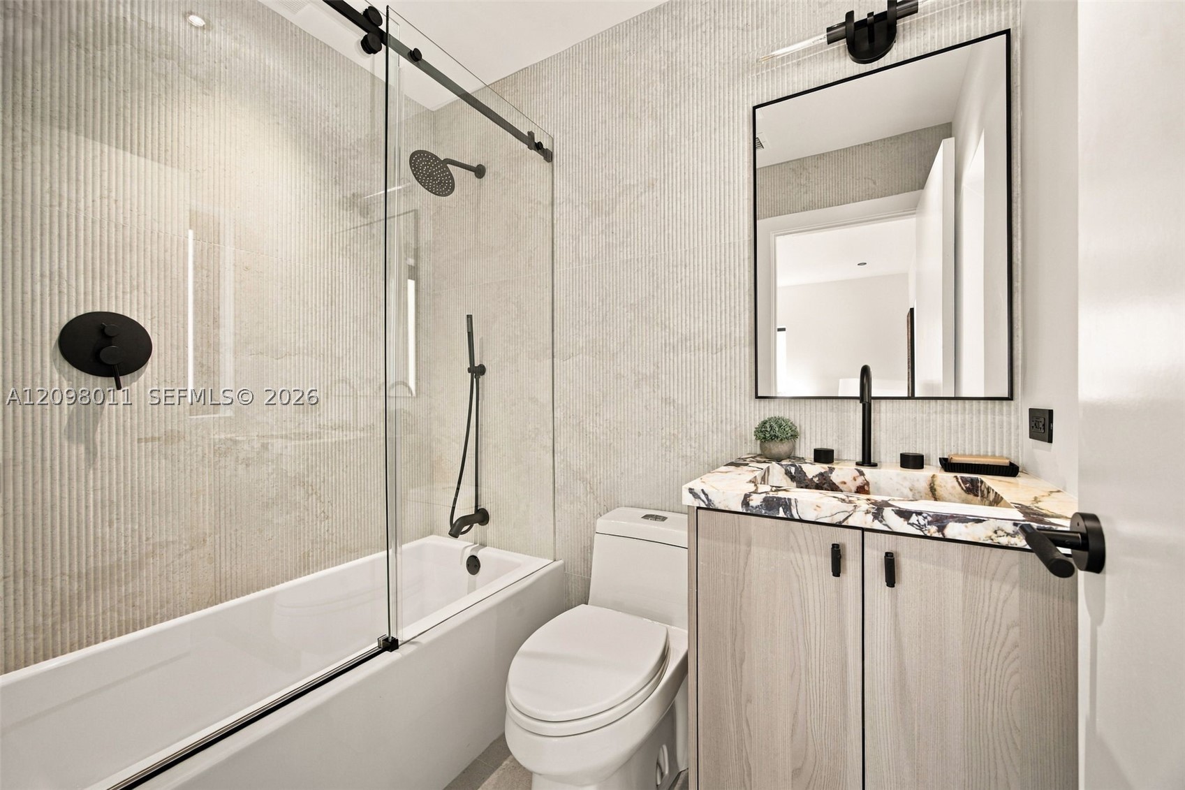 2350 SW 25th Ter, Miami FL 33133