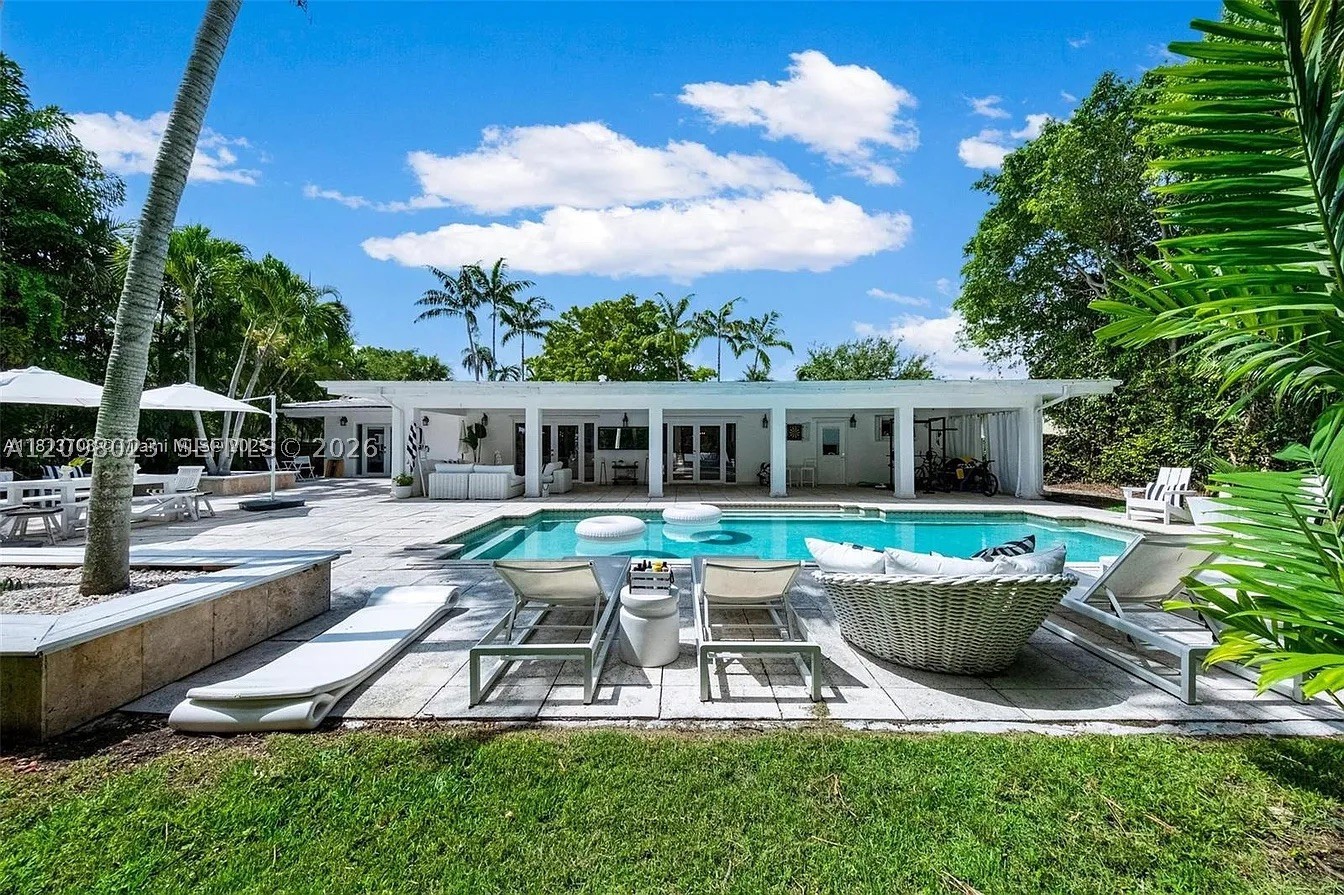1255 NE 93rd St, Miami Shores FL 33138