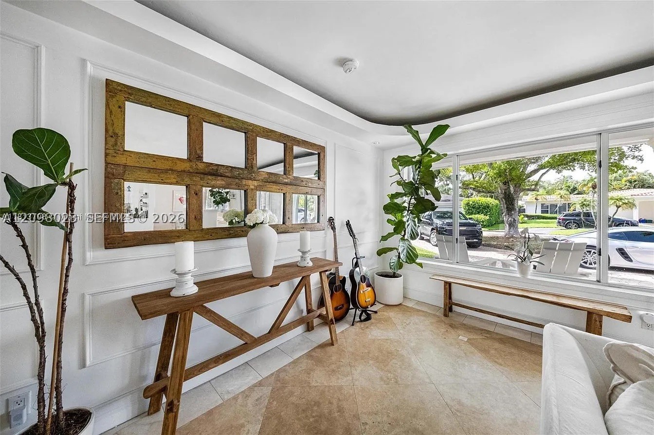 1255 NE 93rd St, Miami Shores FL 33138