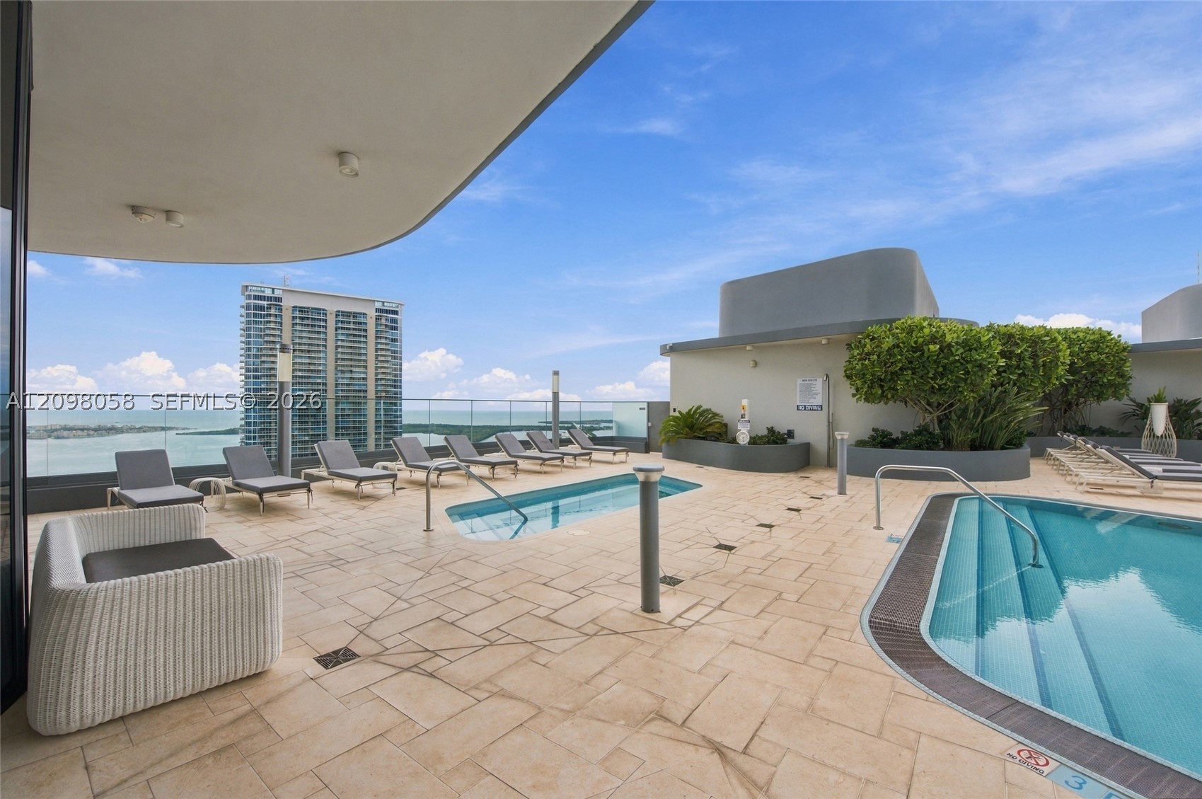 1000 Brickell Plz #3401, Miami FL 33131