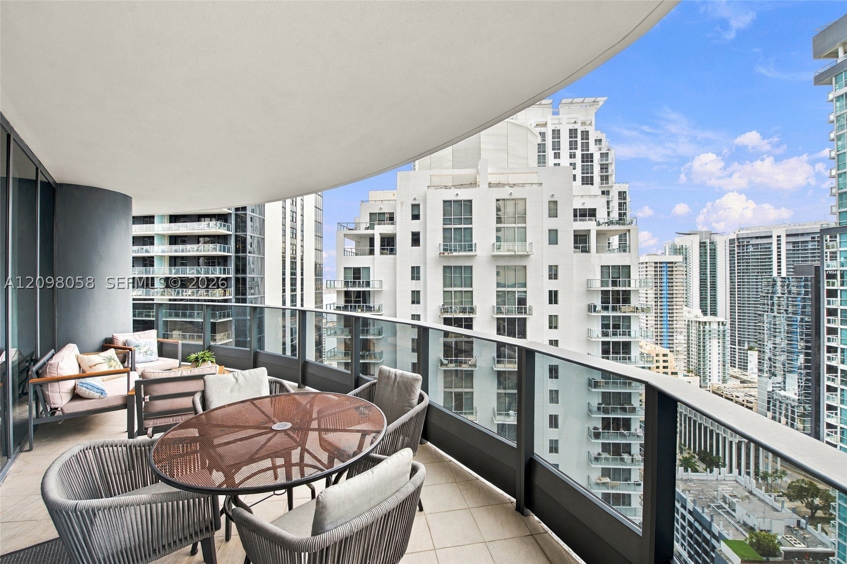 1000 Brickell Plz #3401, Miami FL 33131