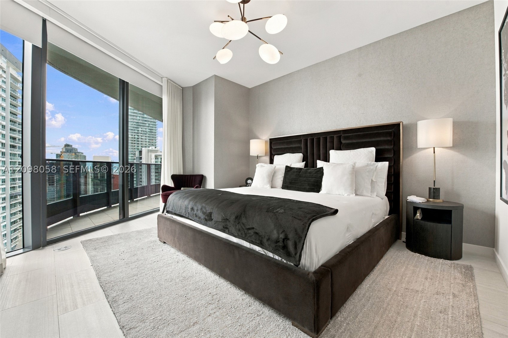 1000 Brickell Plz #3401, Miami FL 33131