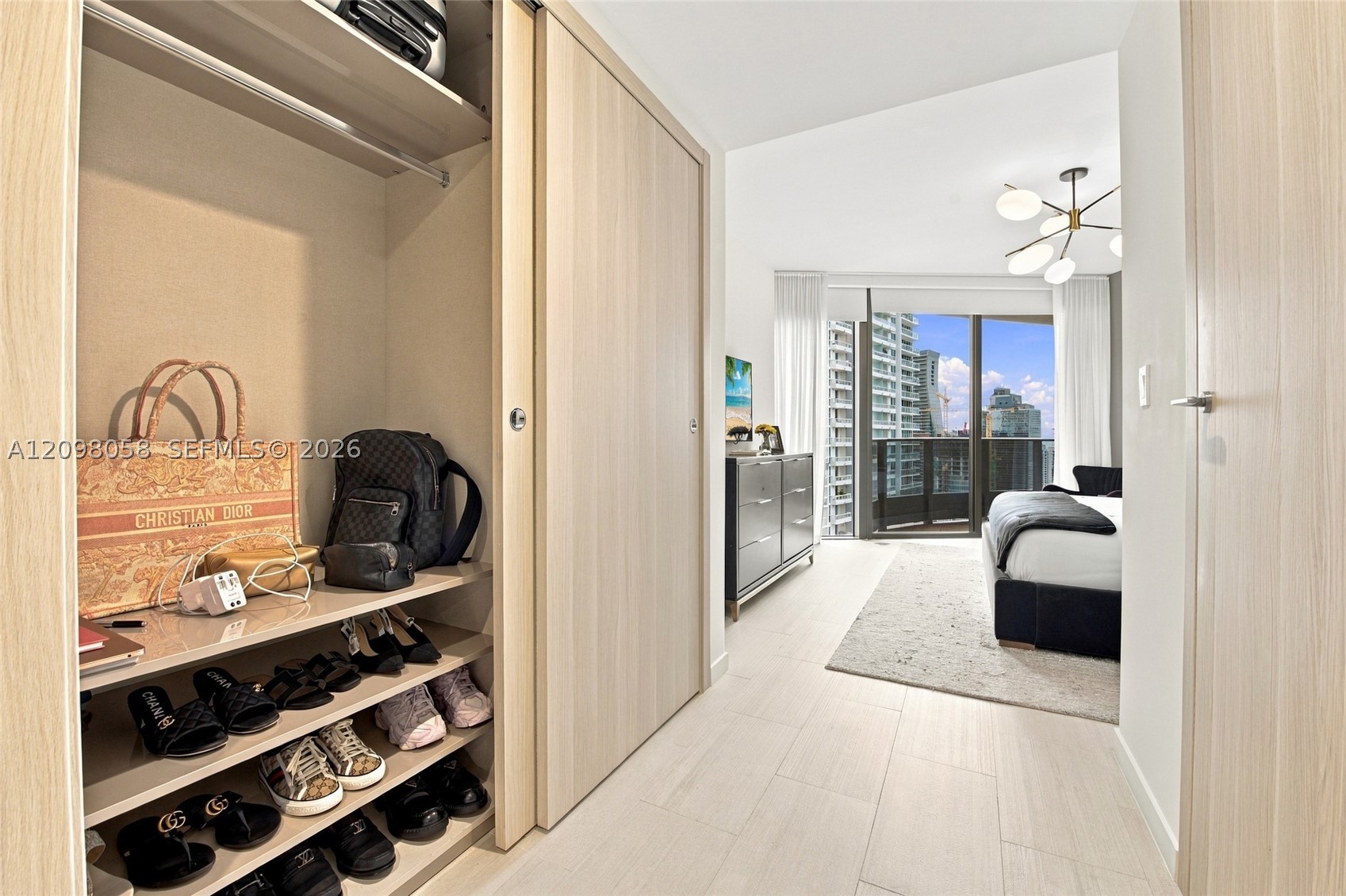 1000 Brickell Plz #3401, Miami FL 33131