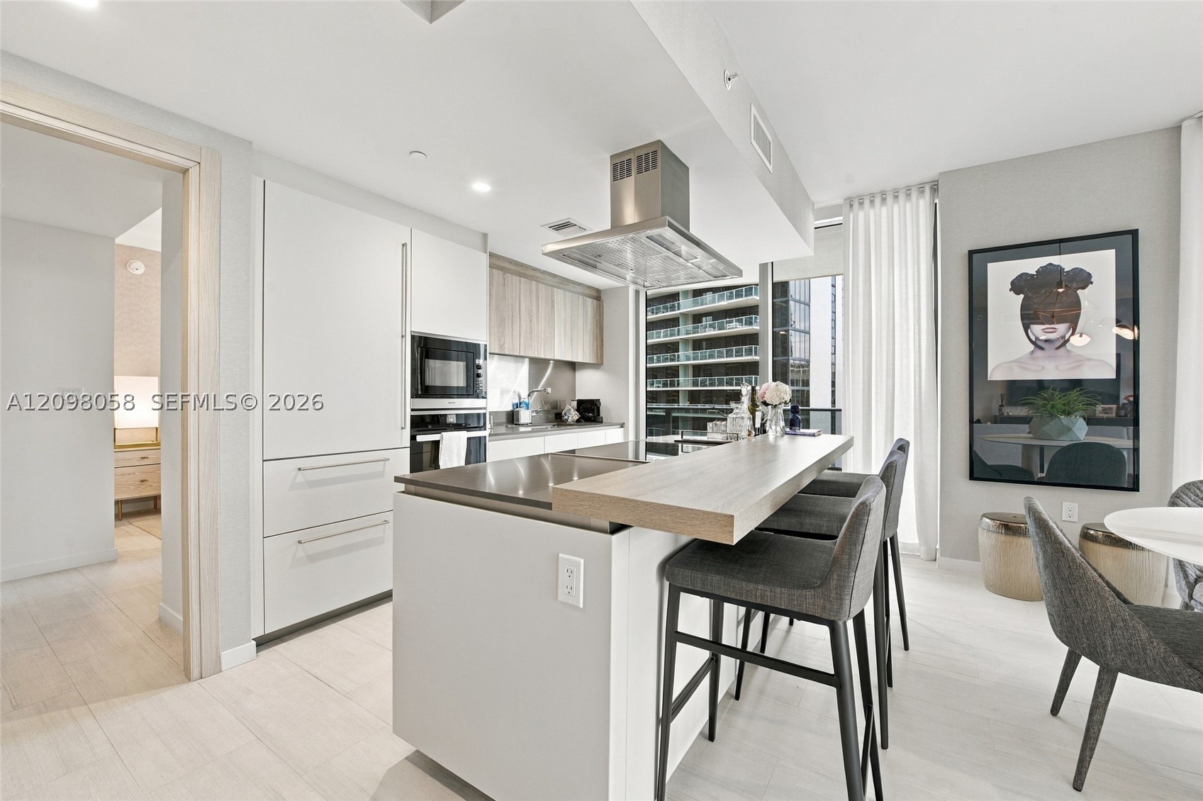 1000 Brickell Plz #3401, Miami FL 33131