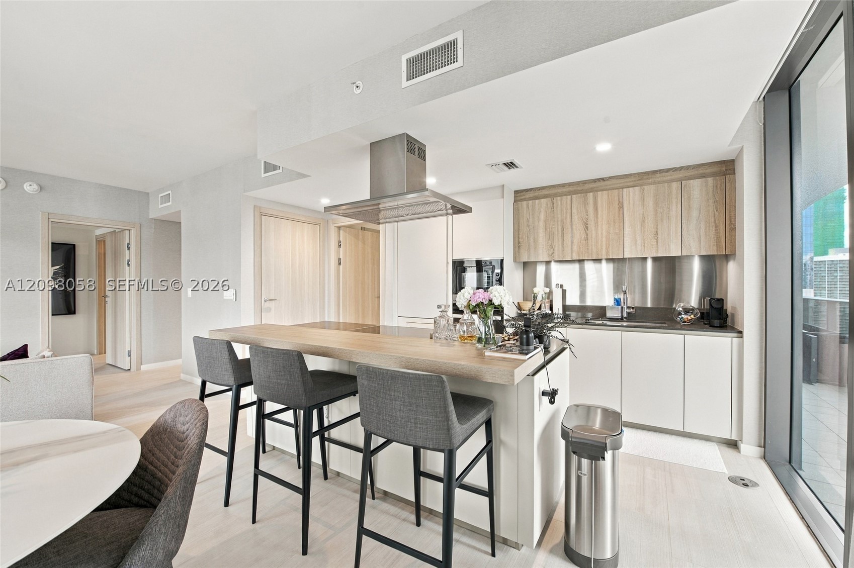 1000 Brickell Plz #3401, Miami FL 33131