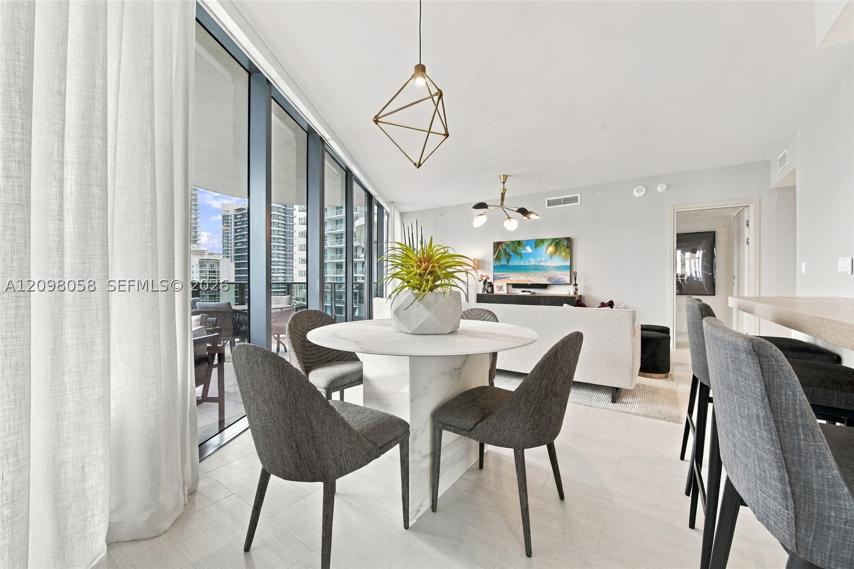 1000 Brickell Plz #3401, Miami FL 33131