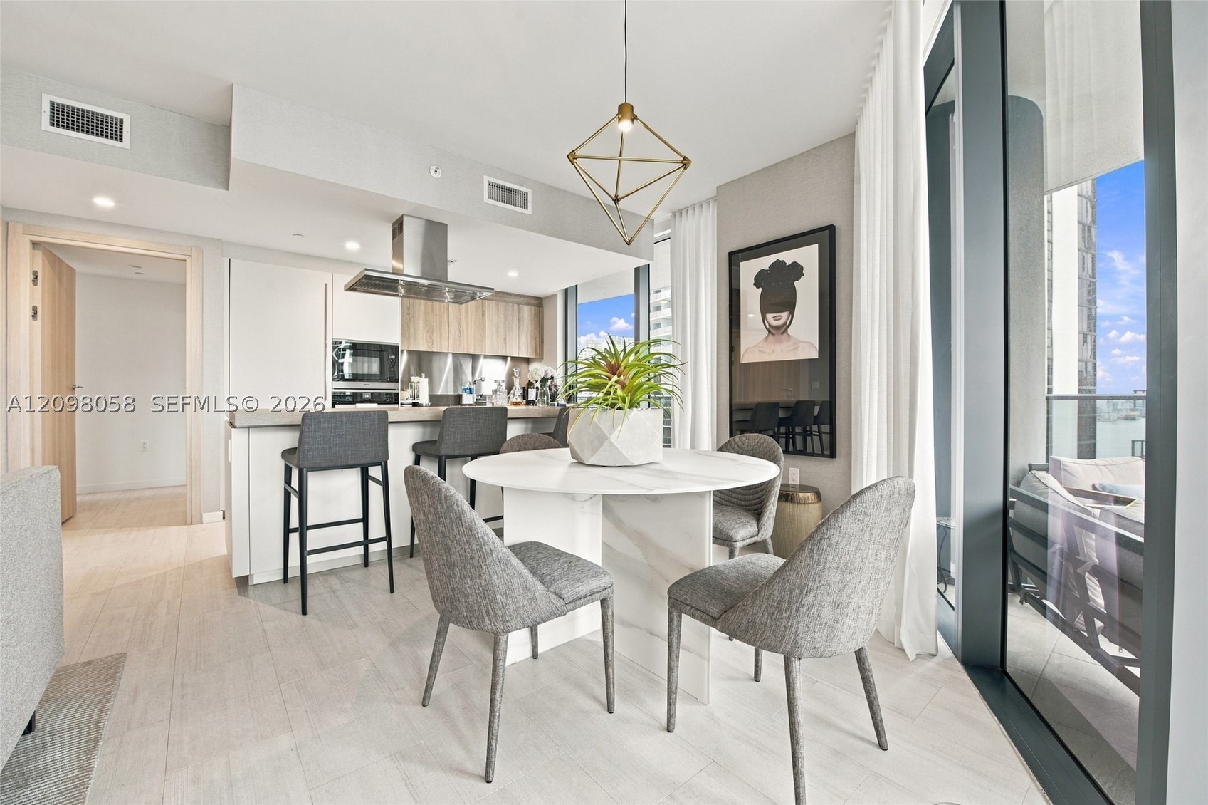 1000 Brickell Plz #3401, Miami FL 33131
