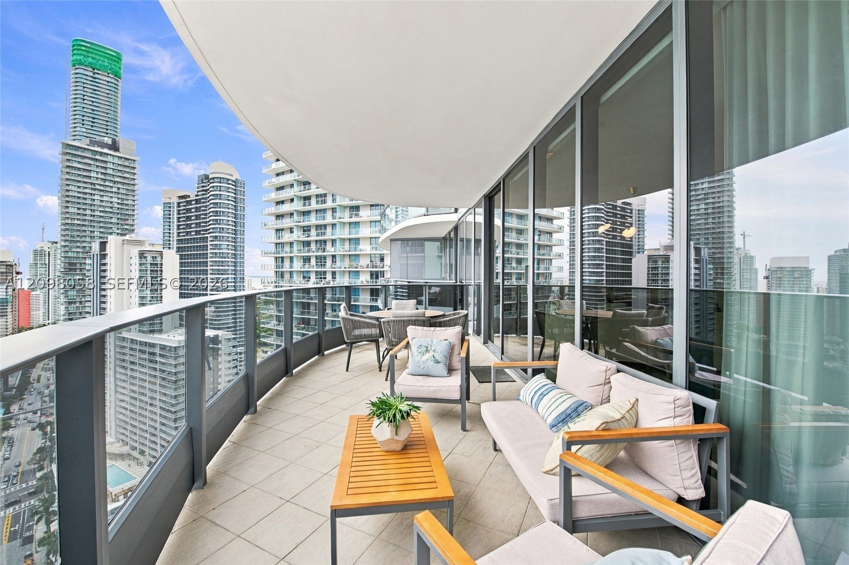 1000 Brickell Plz #3401, Miami FL 33131