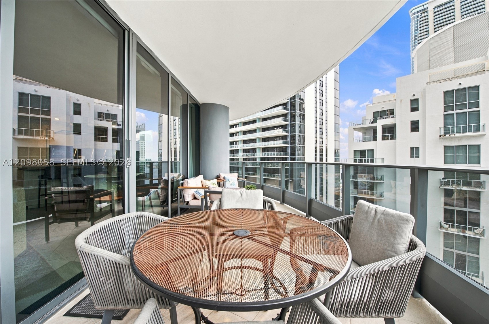 1000 Brickell Plz #3401, Miami FL 33131