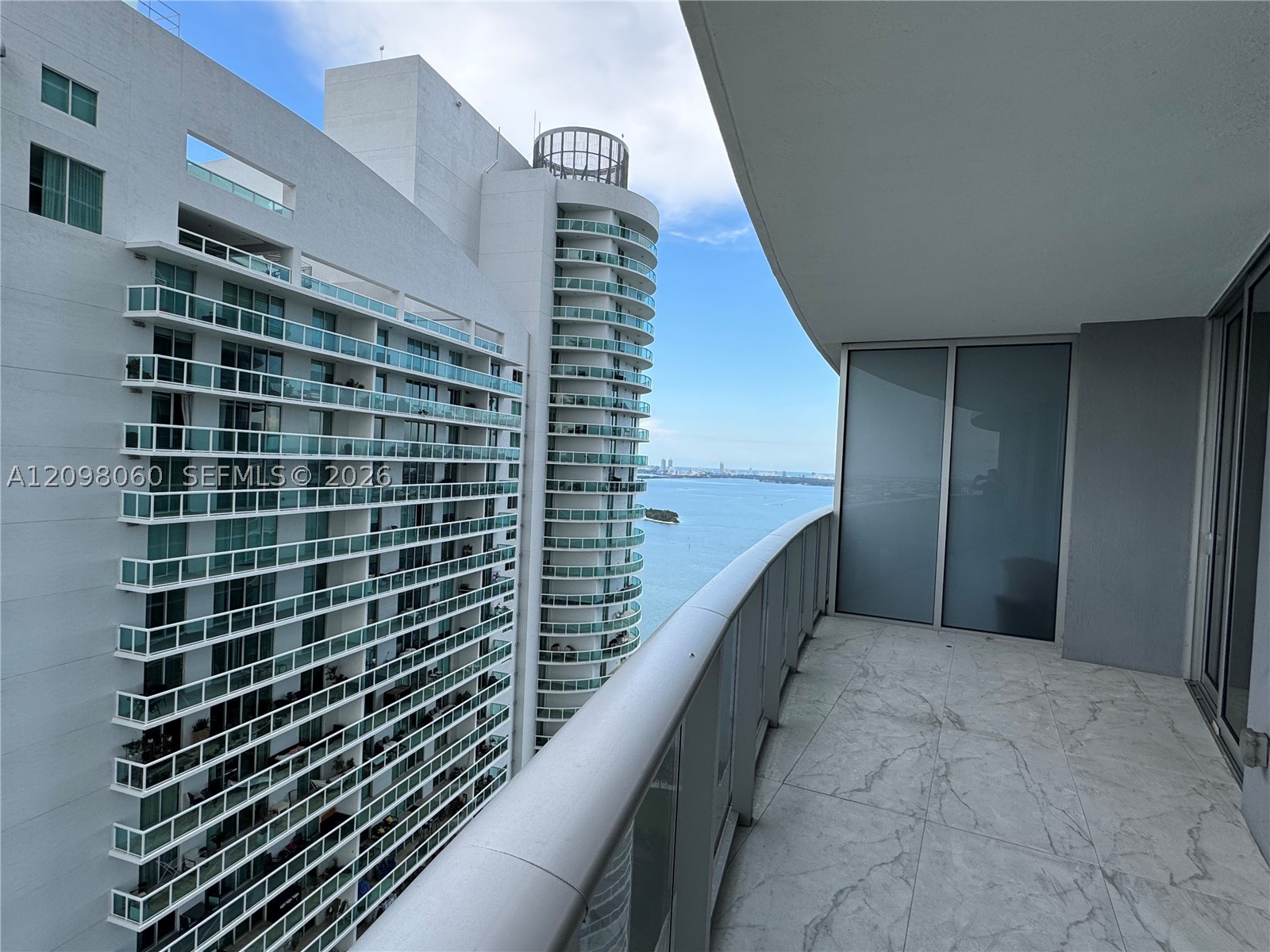 488 NE 18th St #3103, Miami FL 33132