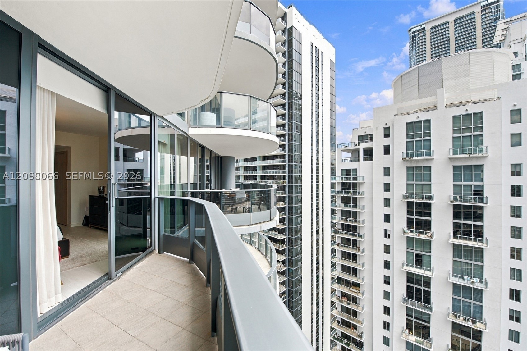 1000 Brickell Plz #3401, Miami FL 33131